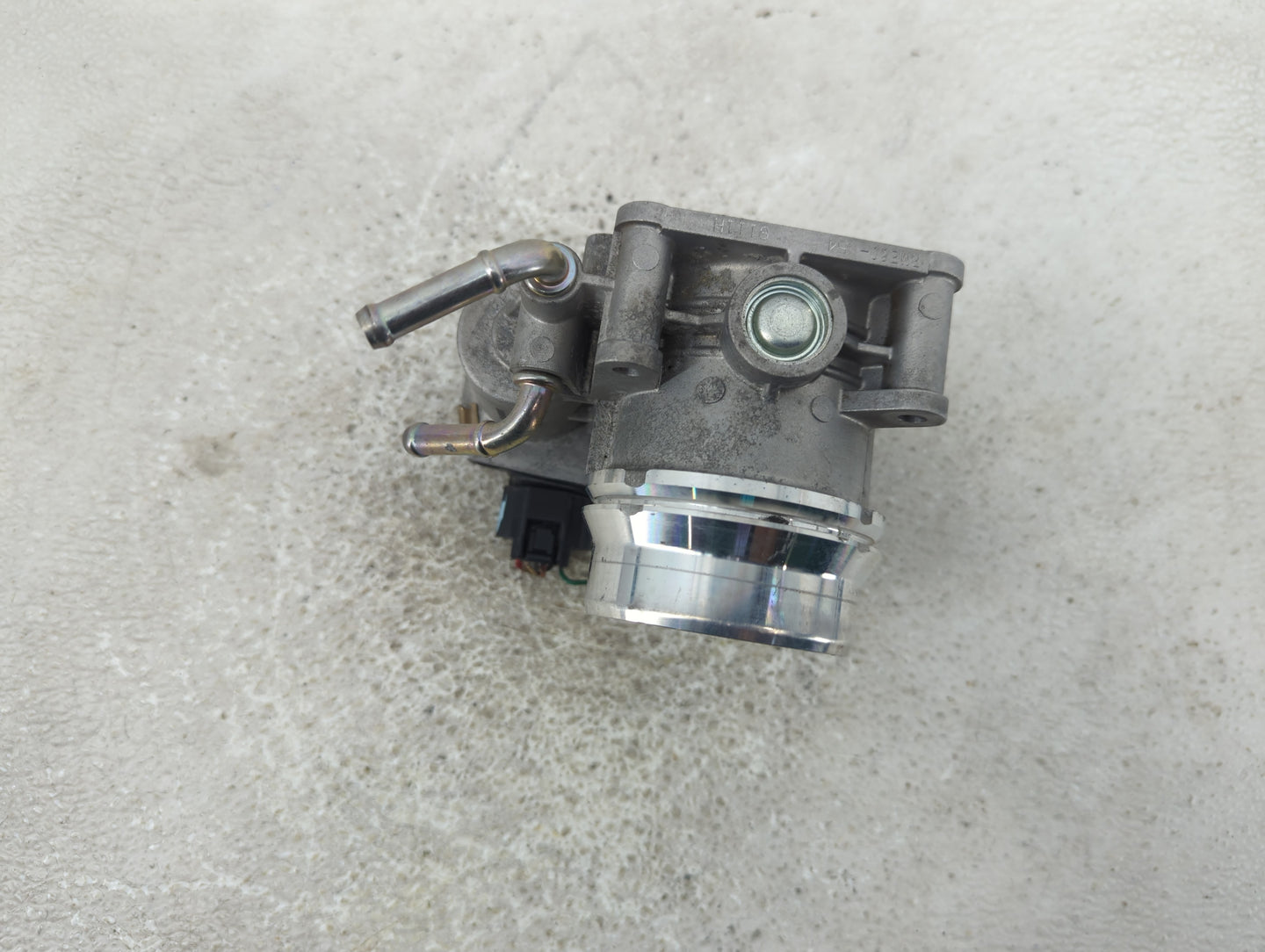2004-2010 Infiniti Qx56 Throttle Body P/N:161195NA0A01 Fits Fits 2004 2005 2006 2007 2008 2009 2010 2011 2012 2013 2014 OEM 