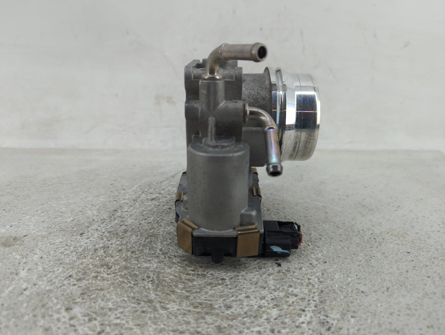 2004-2010 Infiniti Qx56 Throttle Body P/N:161195NA0A01 Fits Fits 2004 2005 2006 2007 2008 2009 2010 2011 2012 2013 2014 OEM 