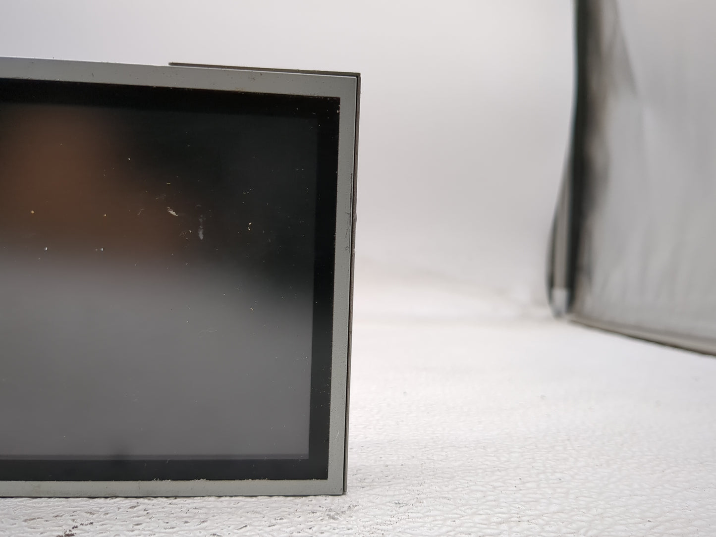 2004-2007 Infiniti Qx56 Information Display Screen - Oemusedautoparts1.com