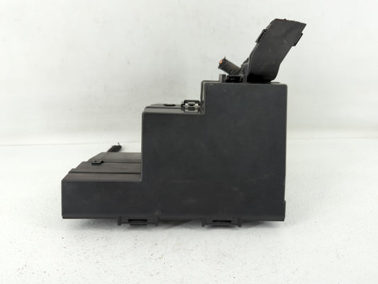 2004-2005 Jaguar S-Type Fusebox Fuse Box Panel Relay Module P/N:2R8T-14A075-CC Fits Fits 2004 2005 OEM Used Auto Parts - Oem