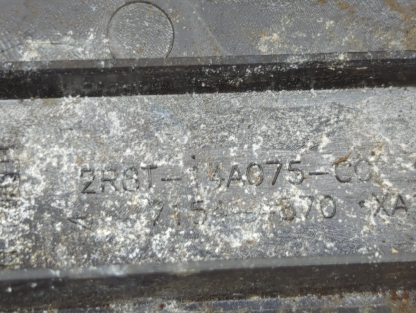 2004-2005 Jaguar S-Type Fusebox Fuse Box Panel Relay Module P/N:2R8T-14075-CC Fits Fits 2004 2005 OEM Used Auto Parts - Oemu