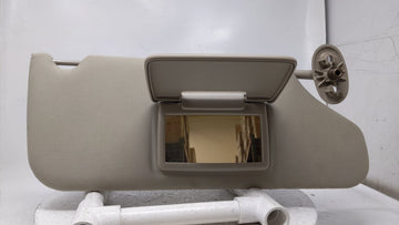 2005 Jeep Cherokee Sun Visor Shade Replacement Passenger Right Mirror Fits OEM Used Auto Parts - Oemusedautoparts1.com