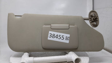 2005 Jeep Cherokee Sun Visor Shade Replacement Passenger Right Mirror Fits OEM Used Auto Parts