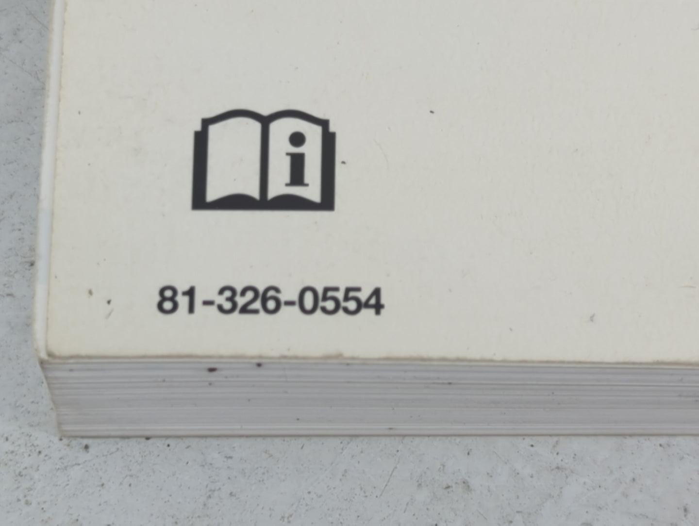 2005 Jeep Grand Cherokee Owners Manual Book Guide P/N:81-326-0554 OEM Used Auto Parts - Oemusedautoparts1.com