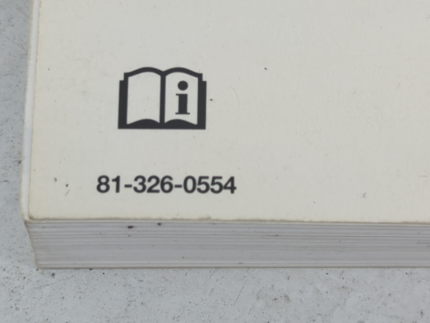 2005 Jeep Grand Cherokee Owners Manual Book Guide P/N:81-326-0554 OEM Used Auto Parts - Oemusedautoparts1.com