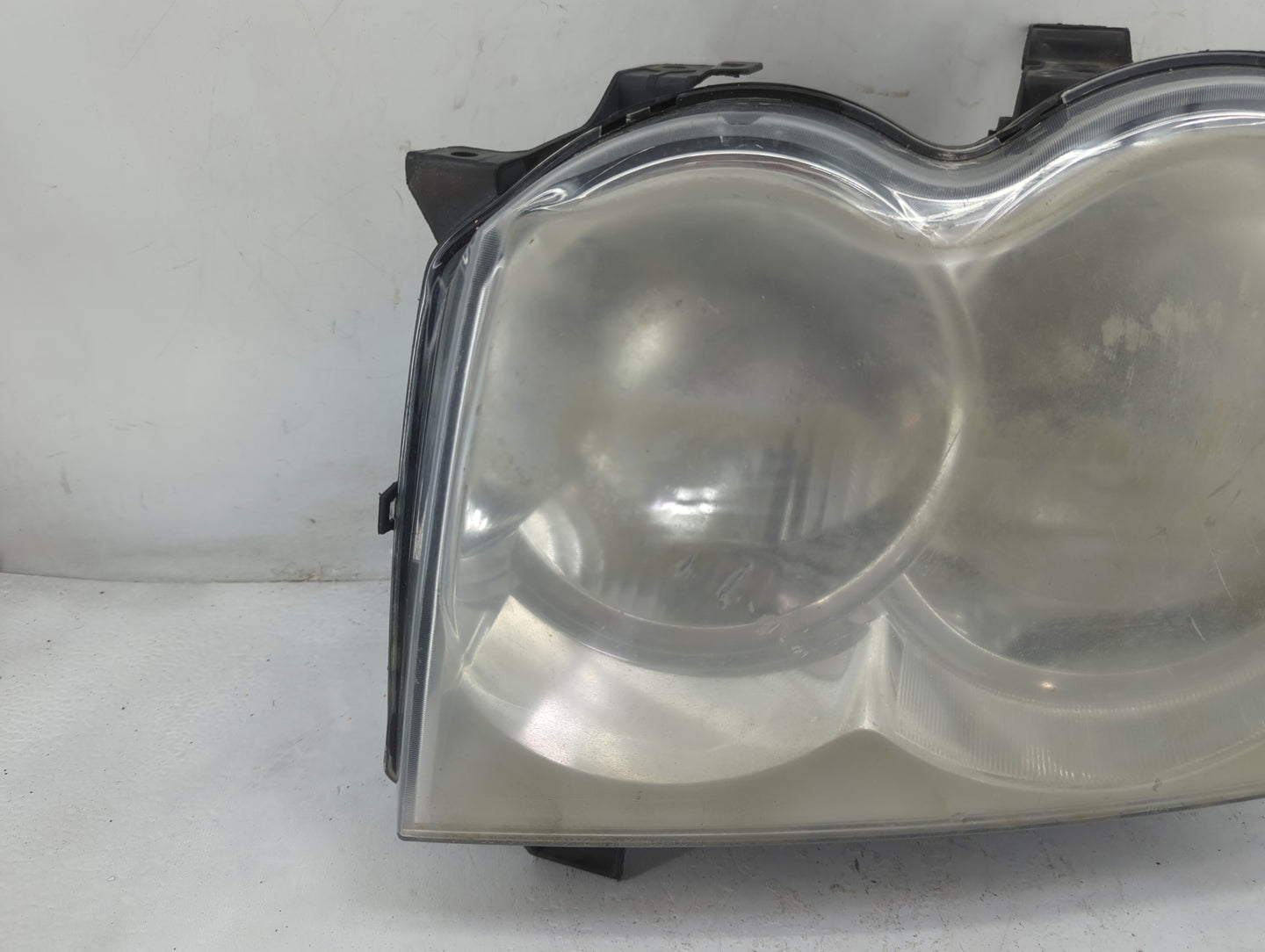 2005 Jeep Grand Cherokee Passenger Right Oem Head Light Headlight Lamp - Oemusedautoparts1.com