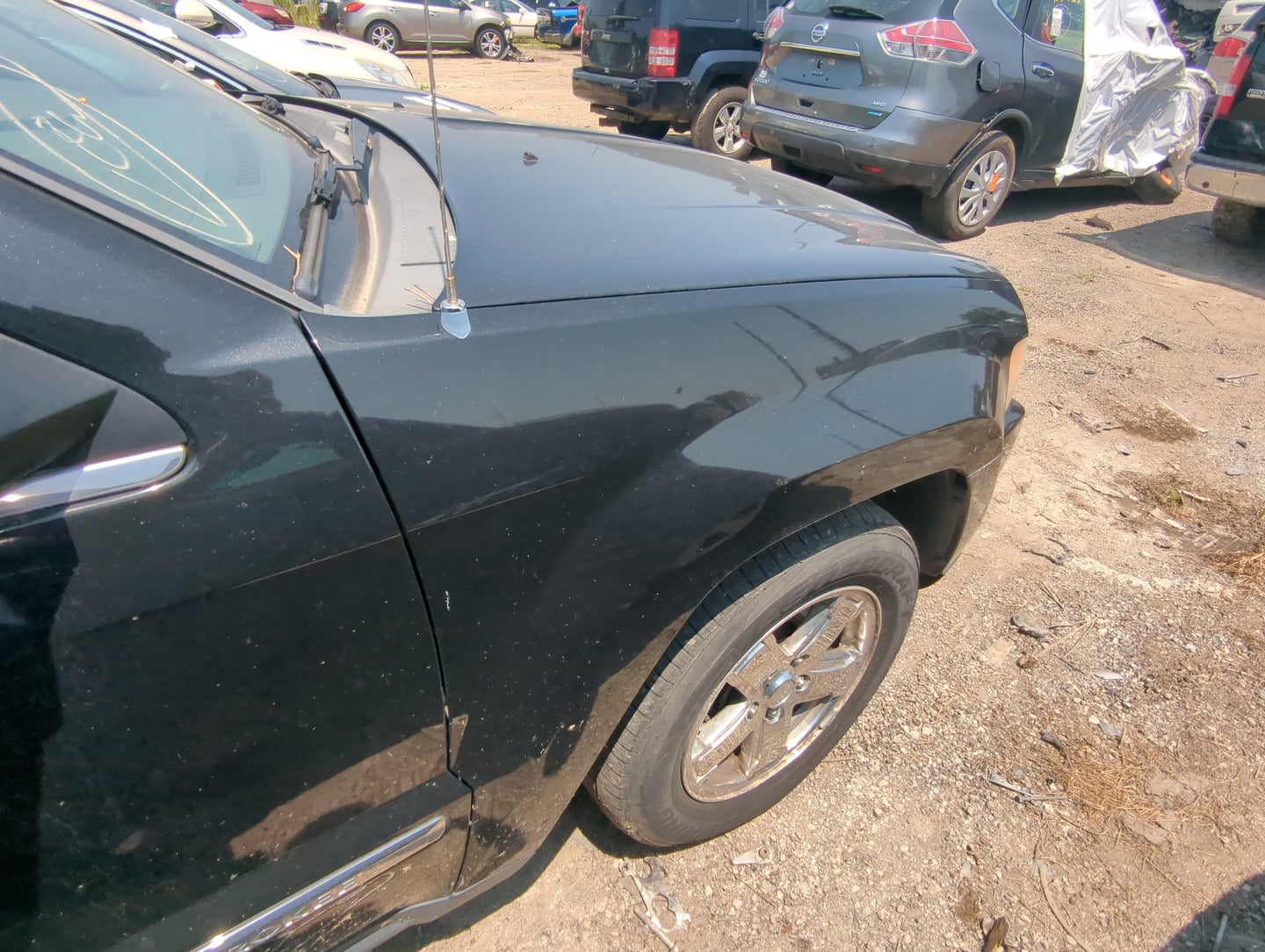 2005-2010 Jeep Grand Cherokee Passenger Fender - Oemusedautoparts1.com