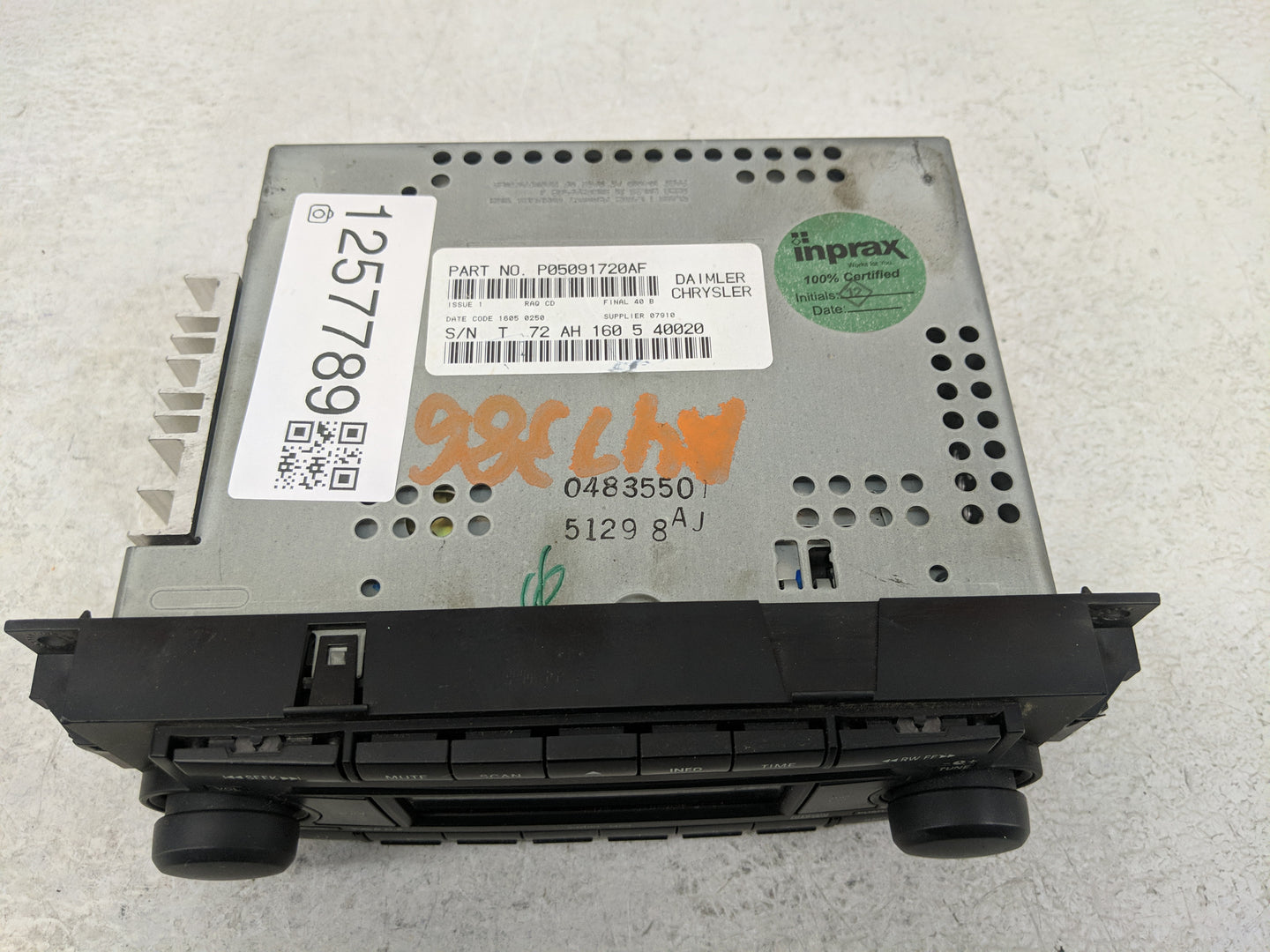 2005-2007 Jeep Grand Cherokee Radio AM FM Cd Player Receiver Replacement P/N:P05091720AF Fits OEM Used Auto Parts - Oemuseda