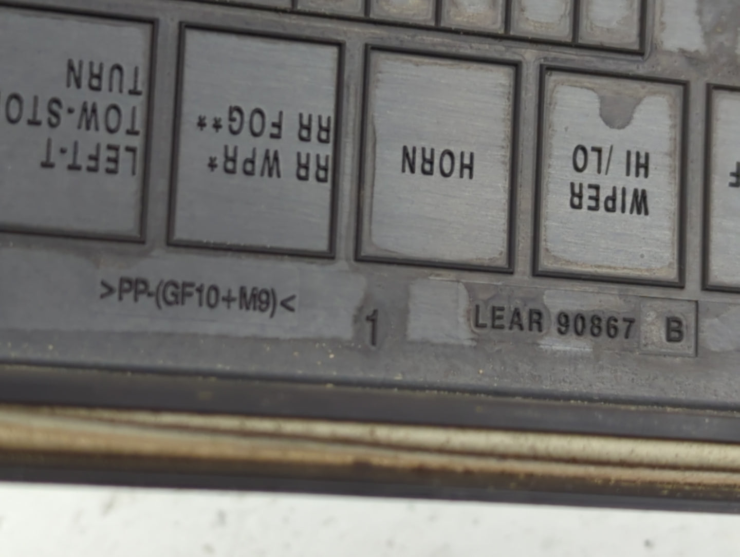 2005-2005 Jeep Grand Cherokee Fusebox Fuse Box Relay Module Tipm - Oemusedautoparts1.com