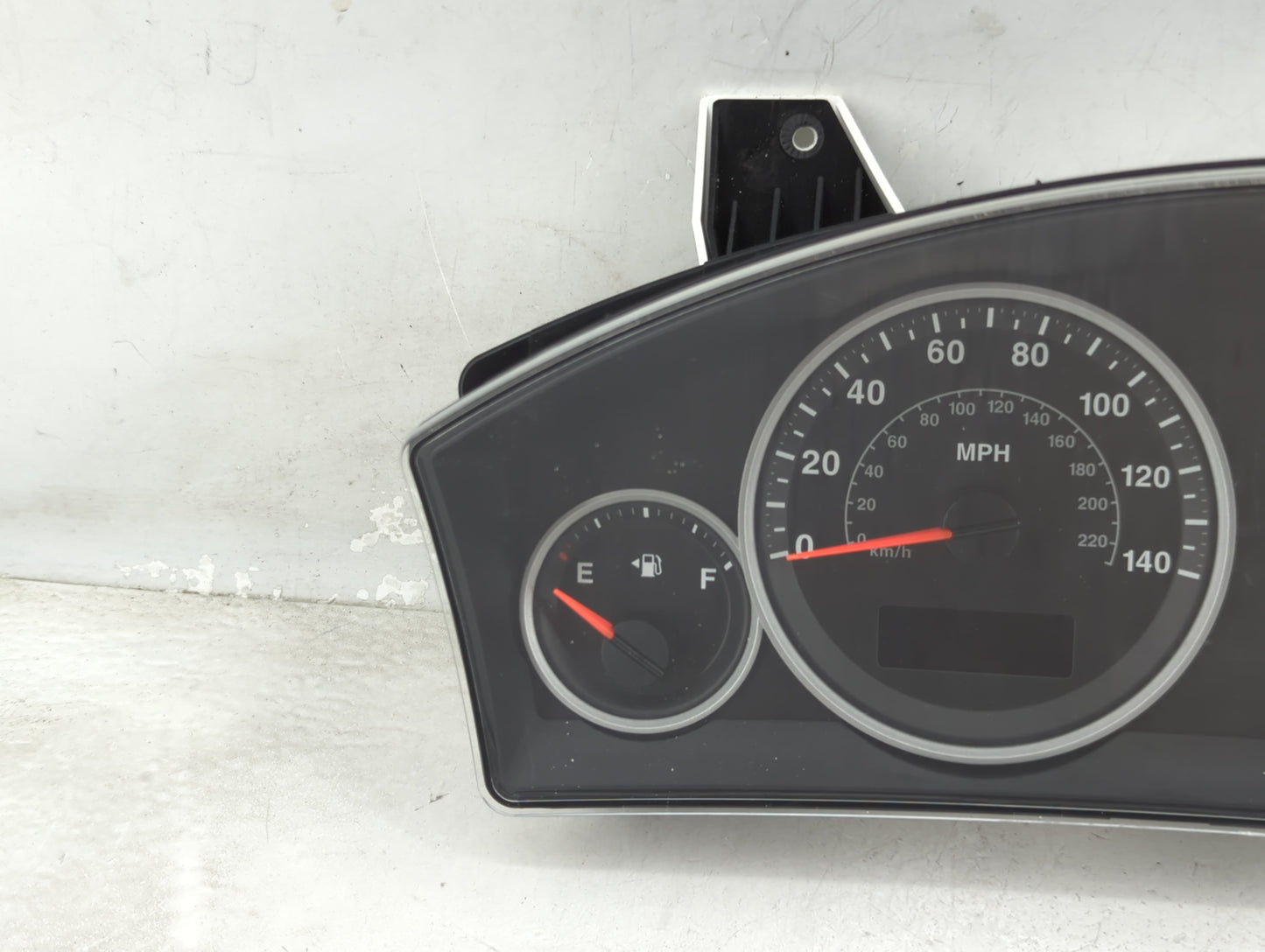 2005 Jeep Grand Cherokee Instrument Cluster Speedometer Gauges P/N:56050228AI CR-0032-003-M0C0 Miles: Fits OEM Used Auto Par