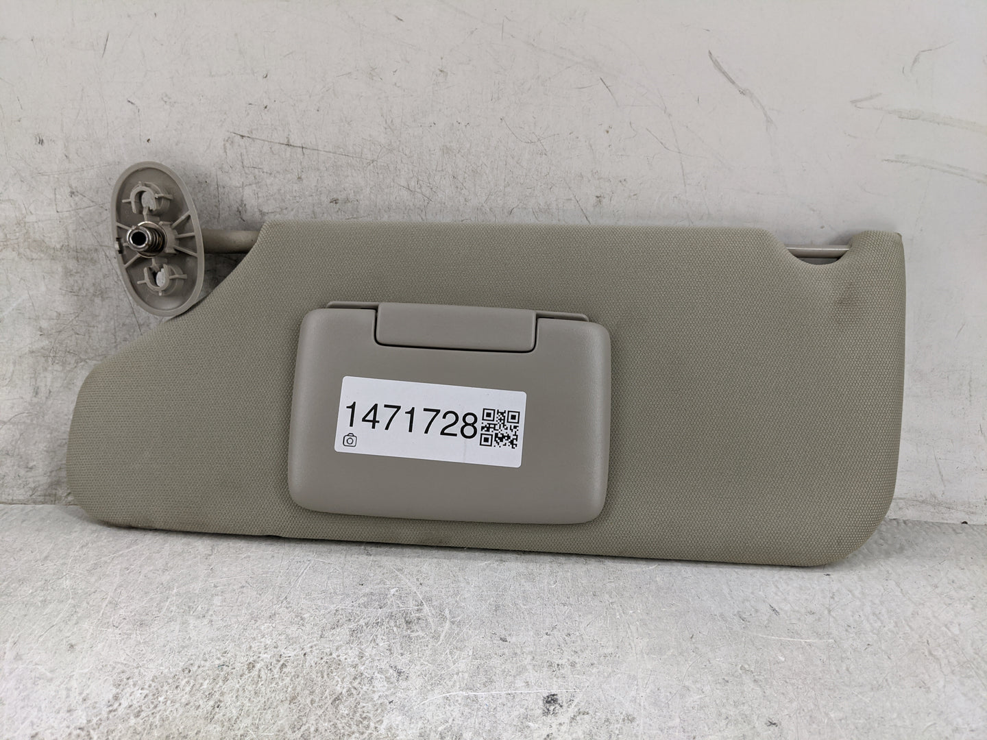 2005-2010 Jeep Grand Cherokee Sun Visor Shade Replacement Driver Left Mirror Fits Fits 2005 2006 2007 2008 2009 2010 OEM Use