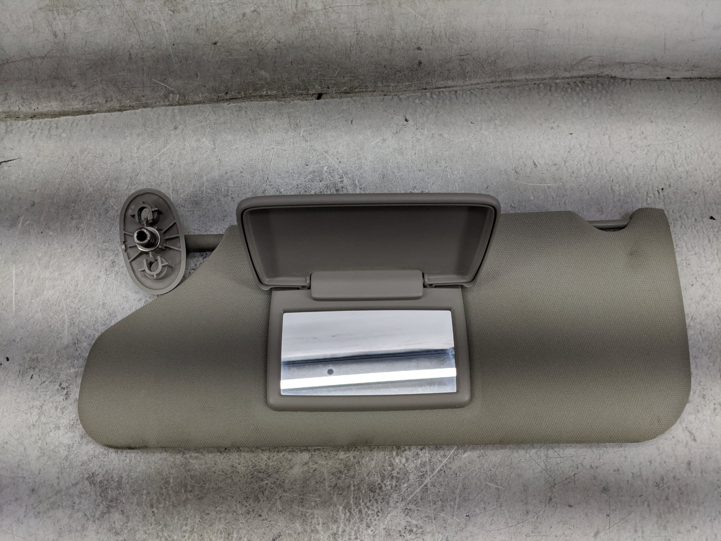 2005-2010 Jeep Grand Cherokee Sun Visor Shade Replacement Driver Left Mirror Fits Fits 2005 2006 2007 2008 2009 2010 OEM Use