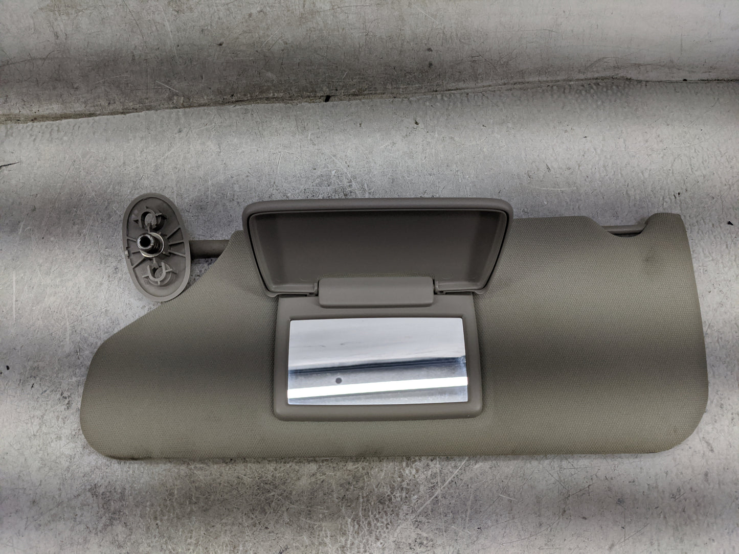 2005-2010 Jeep Grand Cherokee Sun Visor Shade Replacement Driver Left Mirror Fits Fits 2005 2006 2007 2008 2009 2010 OEM Use