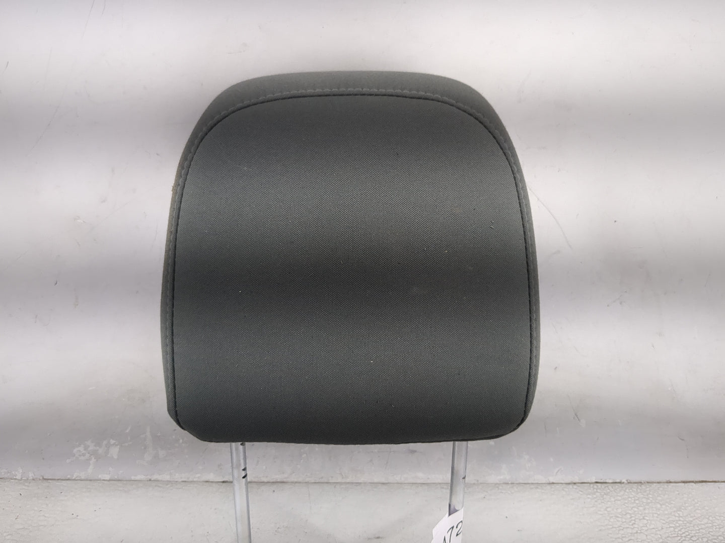 2005-2010 Jeep Grand Cherokee Headrest Head Rest Front Driver Seat Grey - Oemusedautoparts1.com