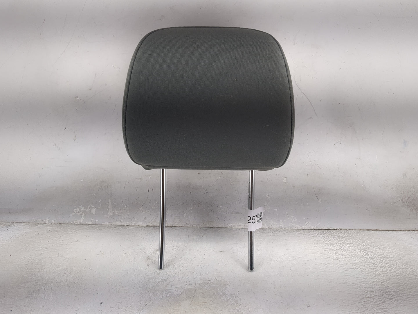 2005 Jeep Grand Cherokee Headrest Head Rest Front Driver Passenger Seat Fits OEM Used Auto Parts - Oemusedautoparts1.com