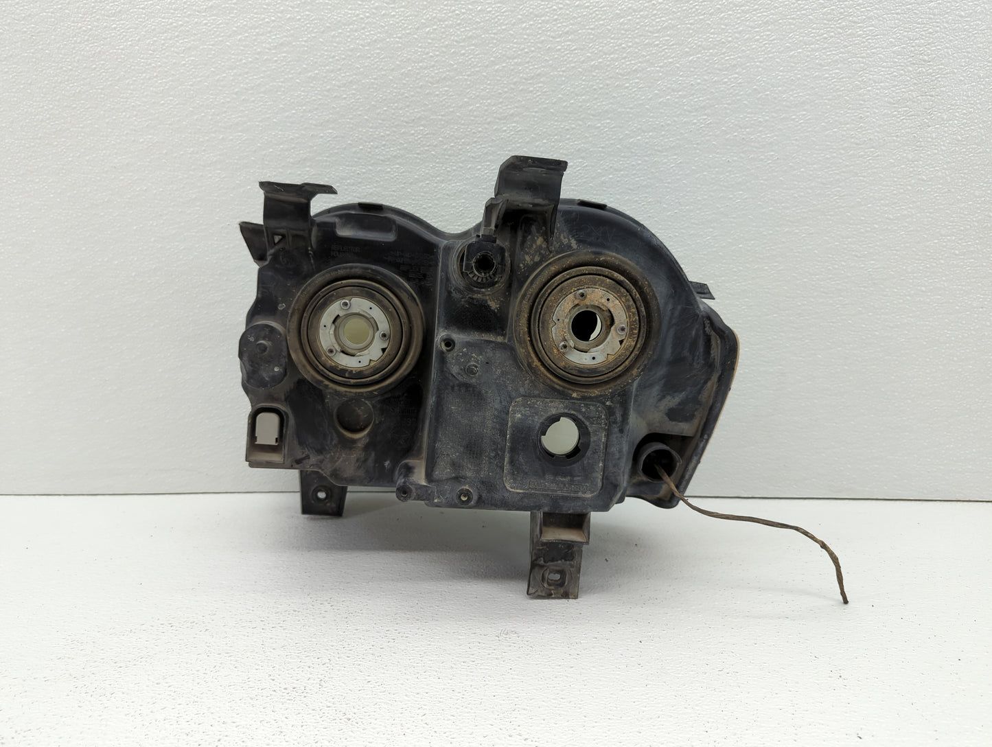 2005 Jeep Grand Cherokee Passenger Right Oem Head Light Headlight Lamp - Oemusedautoparts1.com