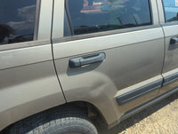 2005-2010 Jeep Grand Cherokee Passenger Rear Door Oem 5022262 - Oemusedautoparts1.com
