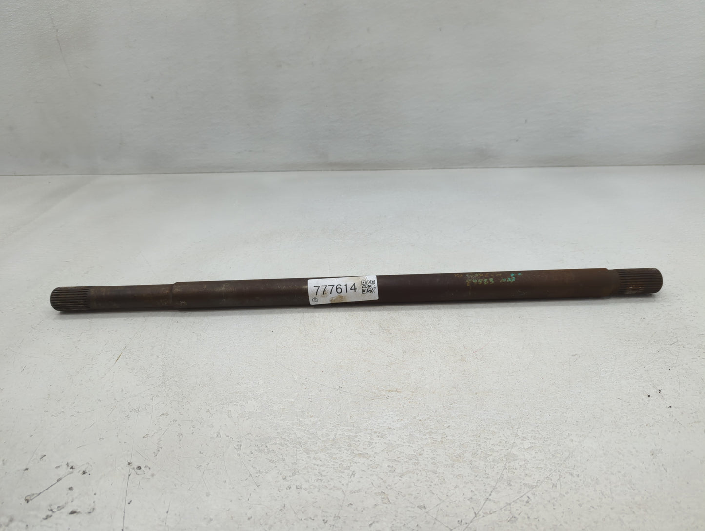2005-2010 Jeep Grand Cherokee Axle Shaft Front Passenger Cv C/v - Oemusedautoparts1.com
