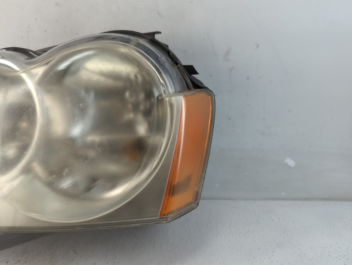 2005-2007 Jeep Grand Cherokee Driver Left Oem Head Light Headlight Lamp - Oemusedautoparts1.com