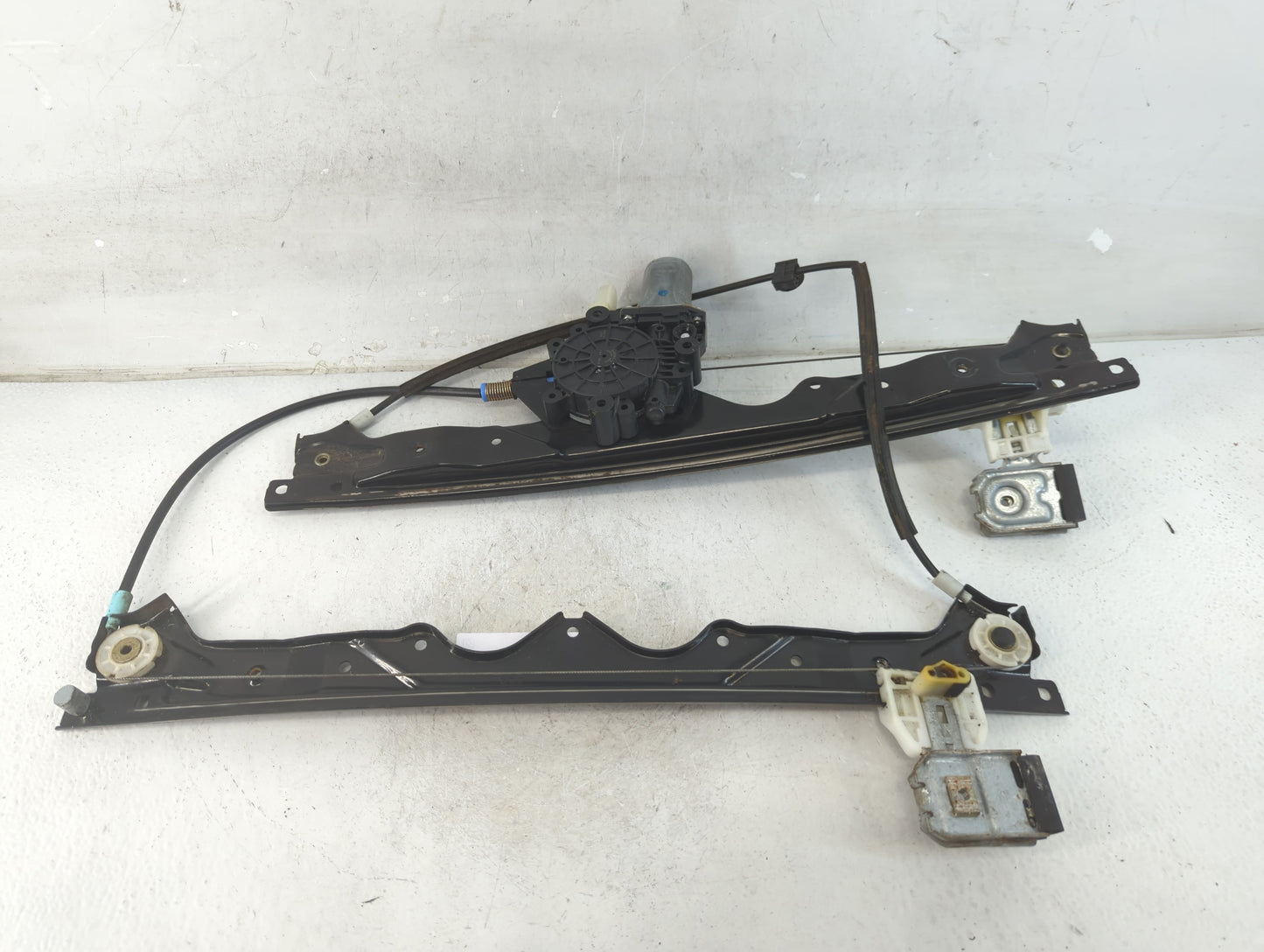 2005-2005 Jeep Grand Cherokee Window Regulator Passenger Front - Oemusedautoparts1.com