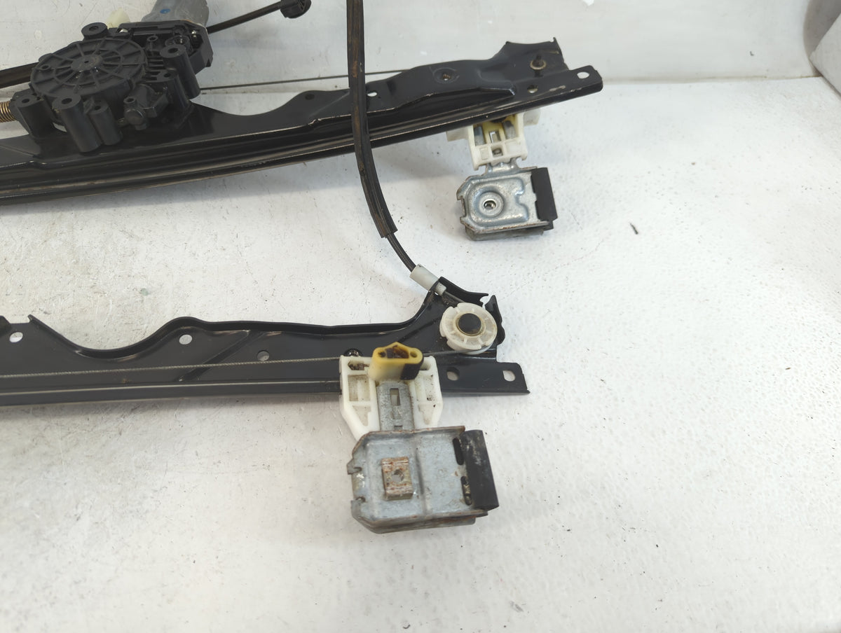 2005-2005 Jeep Grand Cherokee Used Window Regulator Passenger Front 795660 - Oemusedautoparts1.com