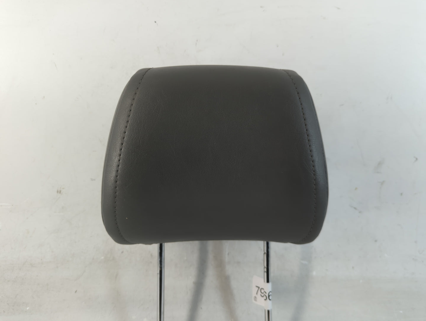 2005-2010 Jeep Grand Cherokee Headrest Head Rest Front Driver Passenger Seat Fits Fits 2005 2006 2007 2008 2009 2010 OEM Use