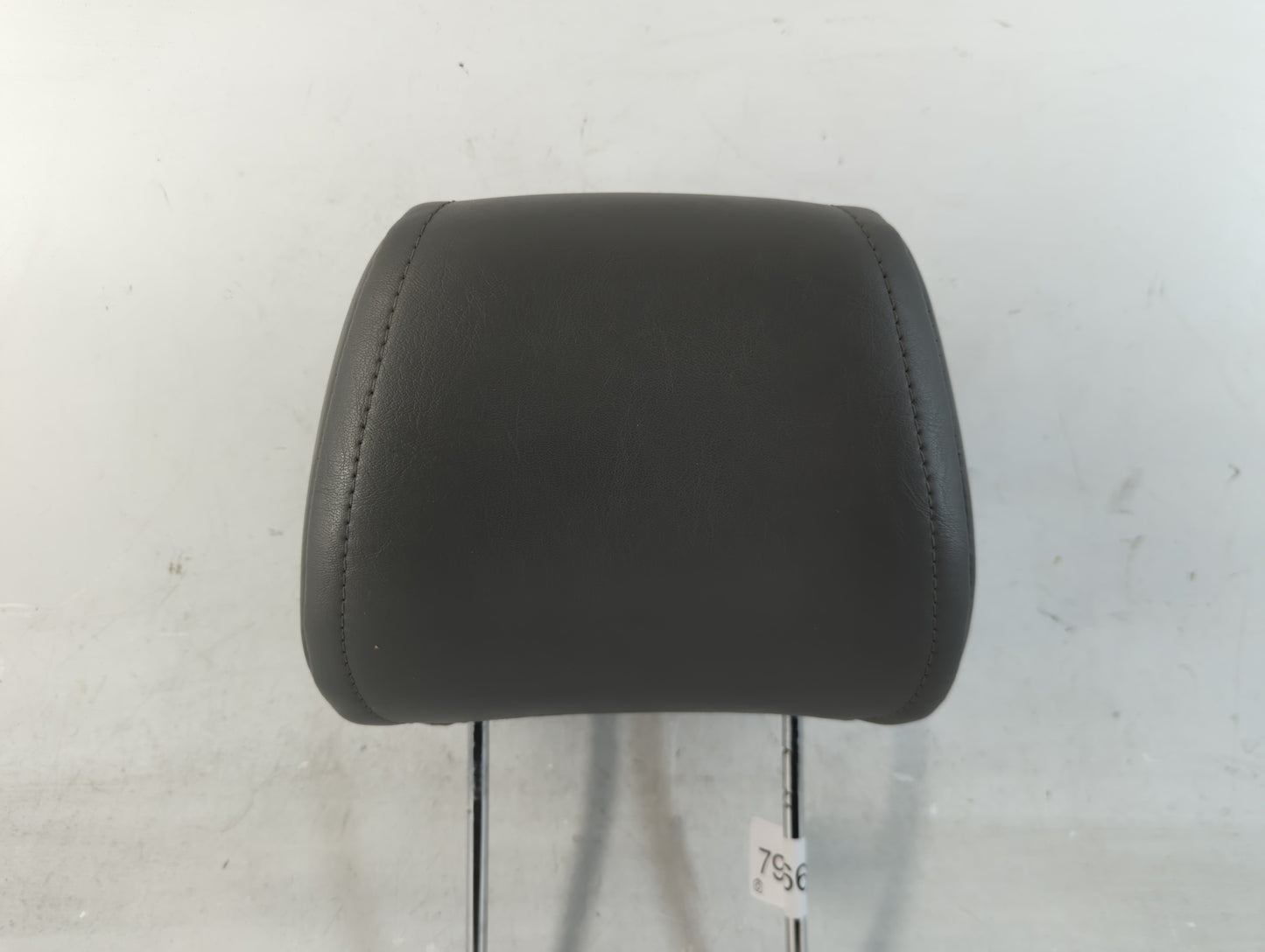 2005-2010 Jeep Grand Cherokee Headrest Head Rest Front Driver Passenger Seat Fits Fits 2005 2006 2007 2008 2009 2010 OEM Use