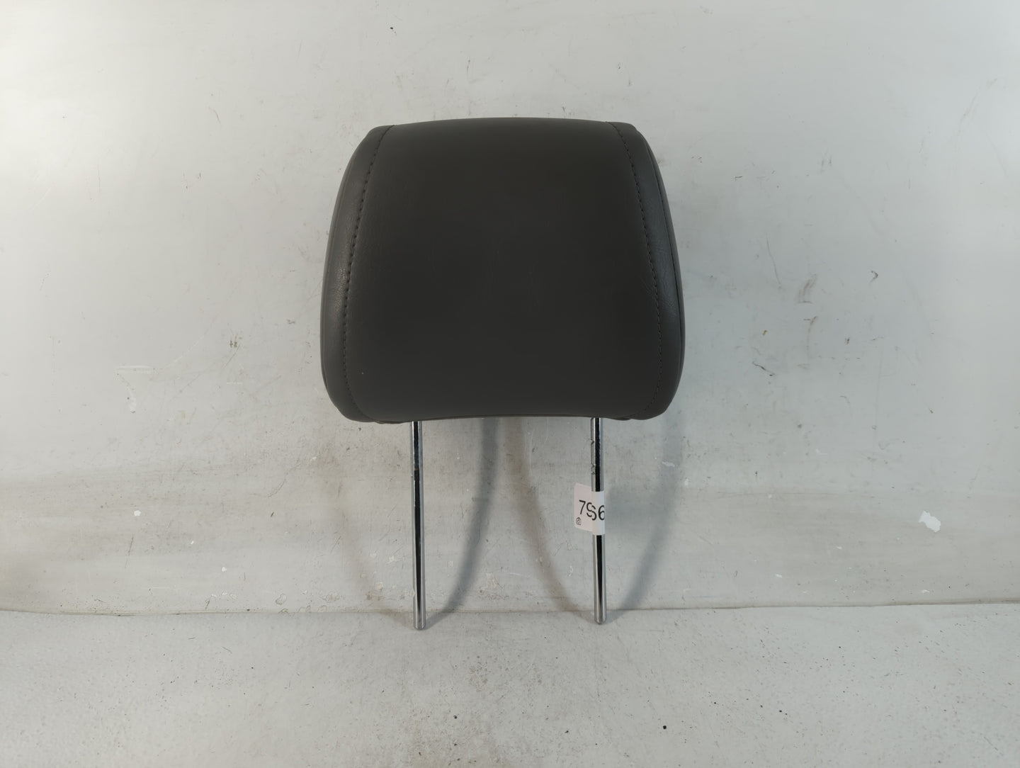 2005-2010 Jeep Grand Cherokee Headrest Head Rest Front Driver Passenger Seat Fits Fits 2005 2006 2007 2008 2009 2010 OEM Use