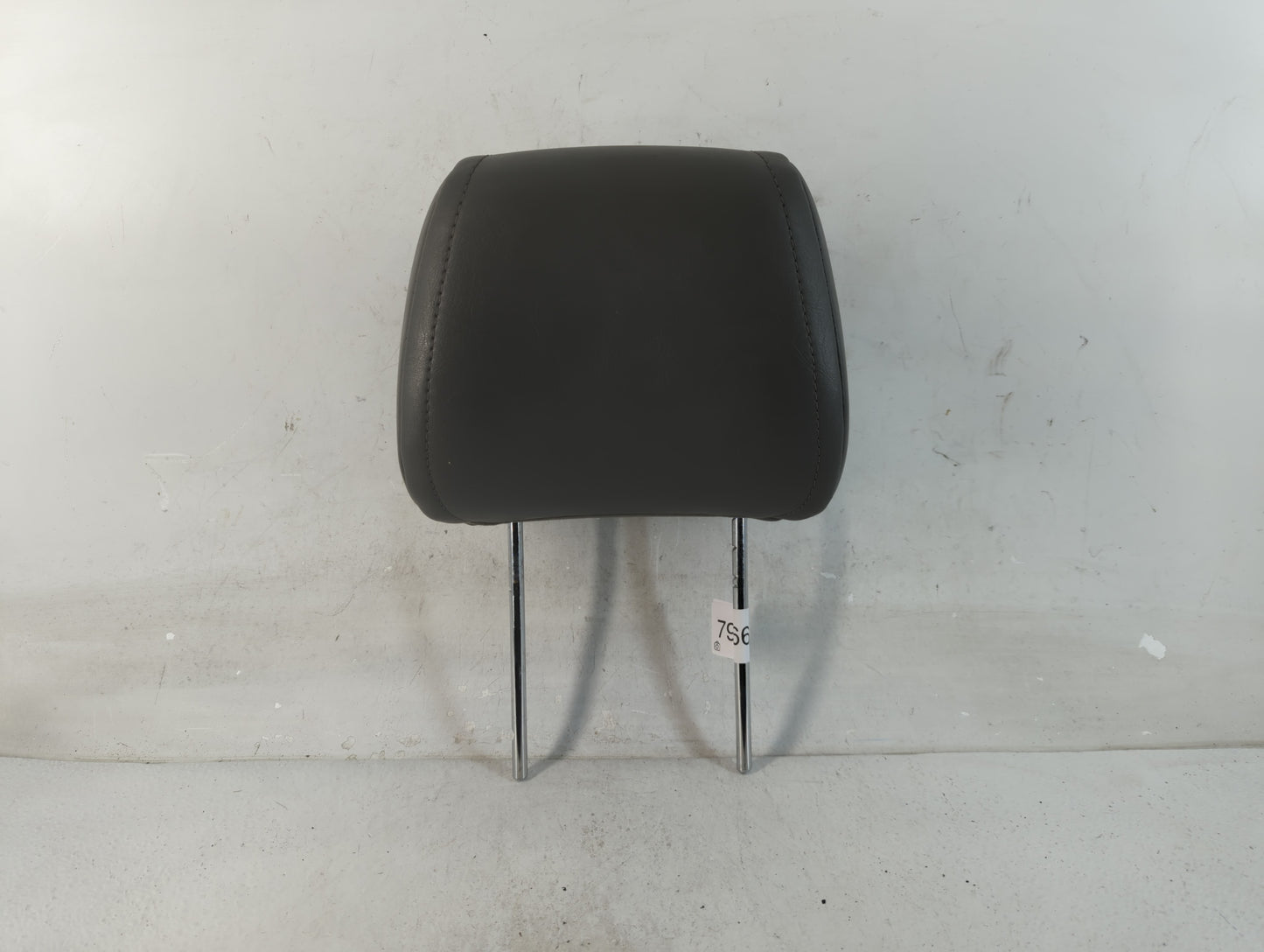 2005-2010 Jeep Grand Cherokee Headrest Head Rest Front Driver Passenger Seat Fits Fits 2005 2006 2007 2008 2009 2010 OEM Use