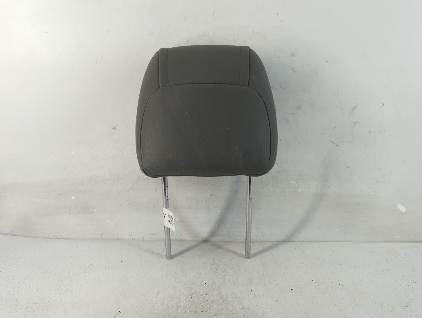 2005-2010 Jeep Grand Cherokee Headrest Head Rest Front Driver Passenger Seat Fits Fits 2005 2006 2007 2008 2009 2010 OEM Use
