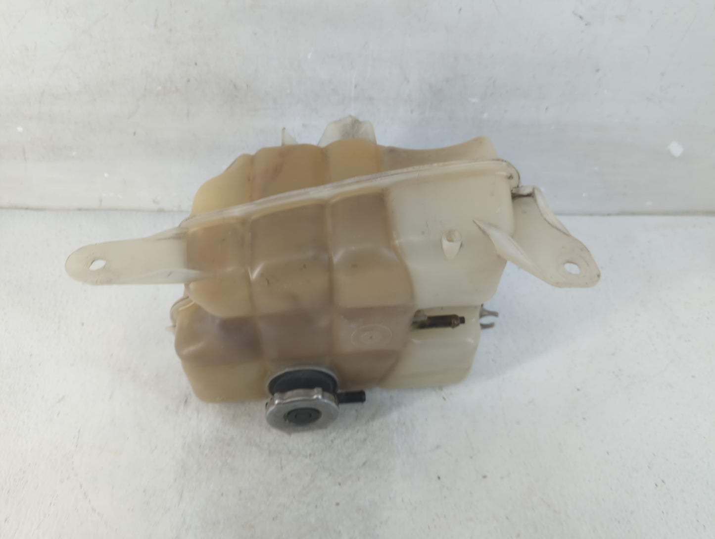 2005 Jeep Grand Cherokee Radiator Coolant Overflow Expansion Tank Bottle 795672 - Oemusedautoparts1.com