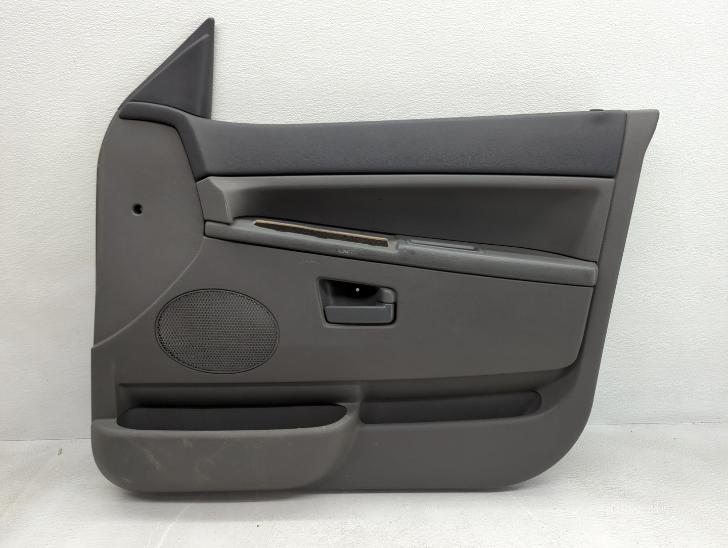 2005 Jeep Grand Cherokee Front Right Passenger Interior Door Panel Trim - Oemusedautoparts1.com