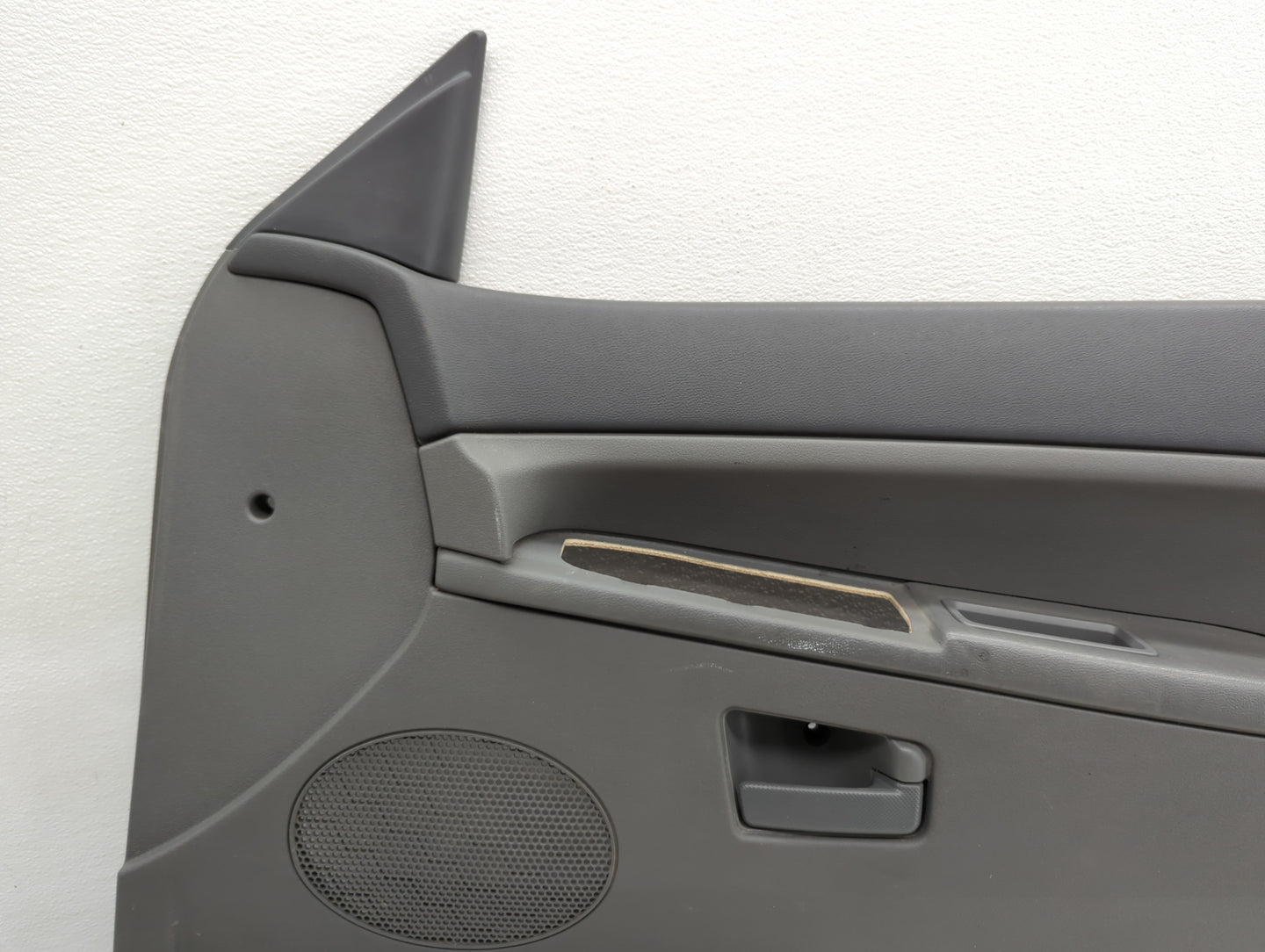 2005 Jeep Grand Cherokee Front Right Passenger Interior Door Panel Trim 795700 - Oemusedautoparts1.com