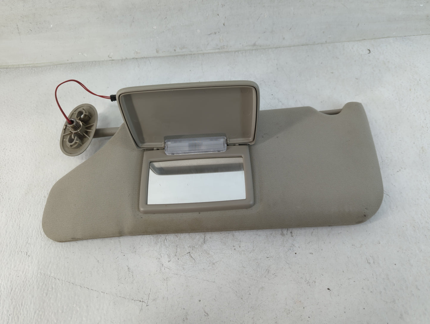 2005-2010 Jeep Grand Cherokee Sun Visor Shade Replacement Passenger Right Mirror Fits Fits 2005 2006 2007 2008 2009 2010 OEM