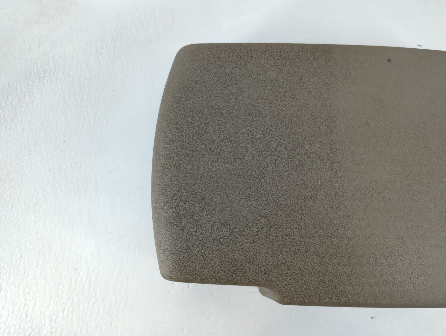 2005-2010 Jeep Grand Cherokee Center Console Armrest Cover Lid Fits Fits 2005 2006 2007 2008 2009 2010 OEM Used Auto Parts -