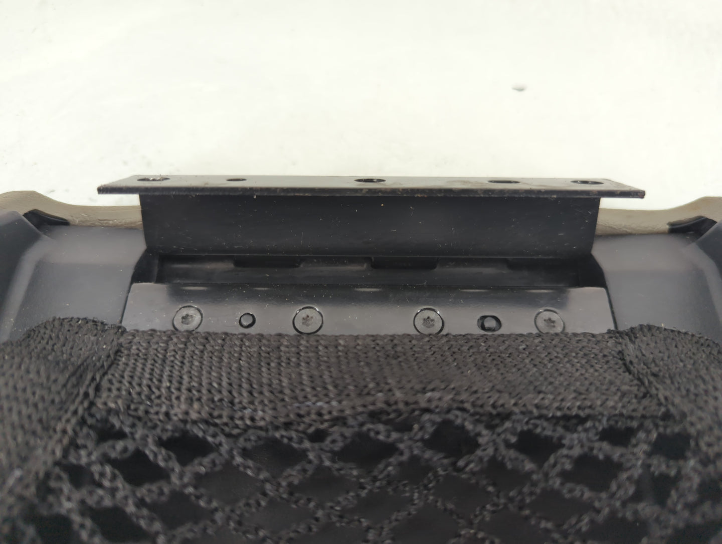 2005-2010 Jeep Grand Cherokee Center Console Armrest Cover Lid Fits Fits 2005 2006 2007 2008 2009 2010 OEM Used Auto Parts -