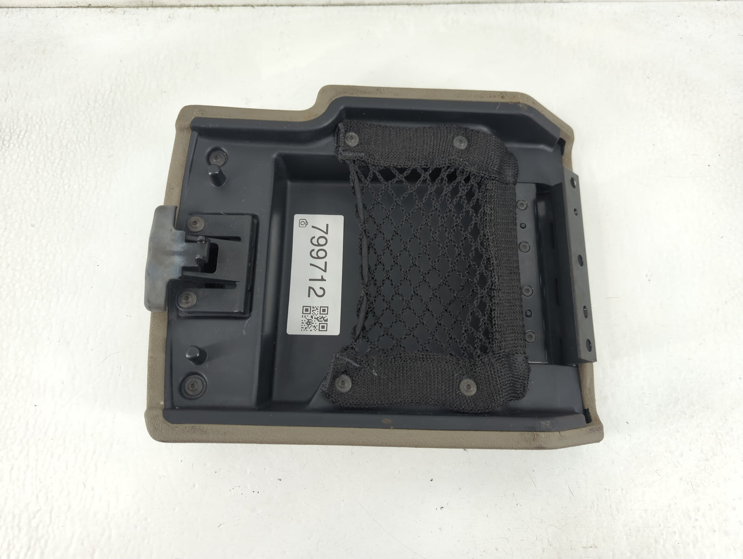 2005-2010 Jeep Grand Cherokee Center Console Armrest Cover Lid Fits Fits 2005 2006 2007 2008 2009 2010 OEM Used Auto Parts -
