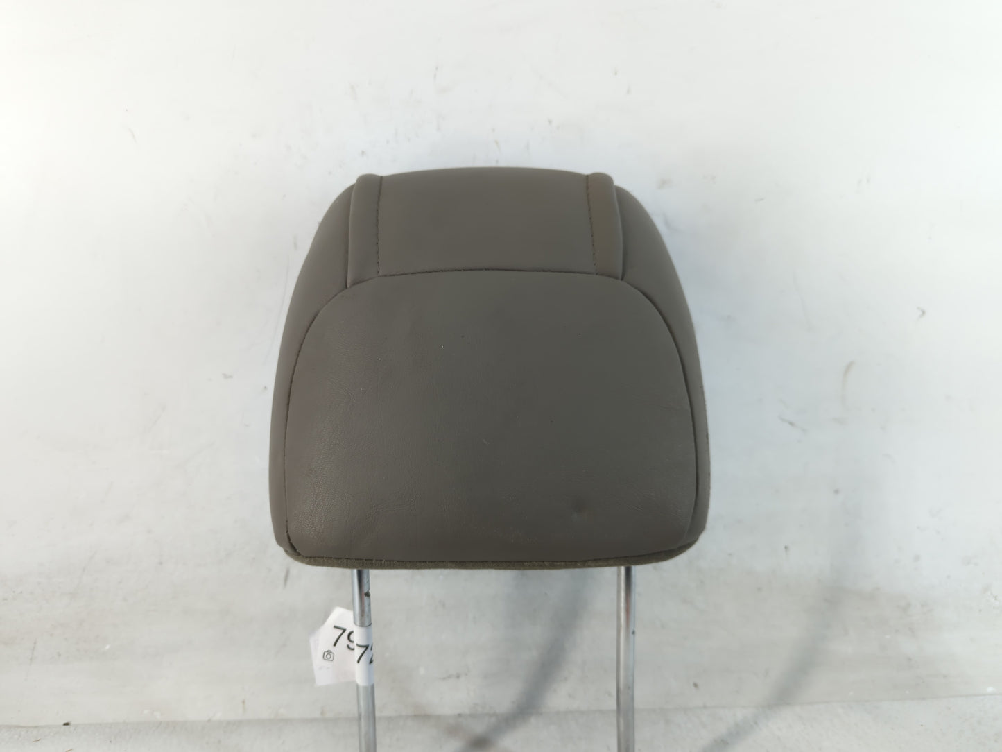 2005 Jeep Grand Cherokee Headrest Head Rest Front Driver Passenger Seat Fits OEM Used Auto Parts - Oemusedautoparts1.com