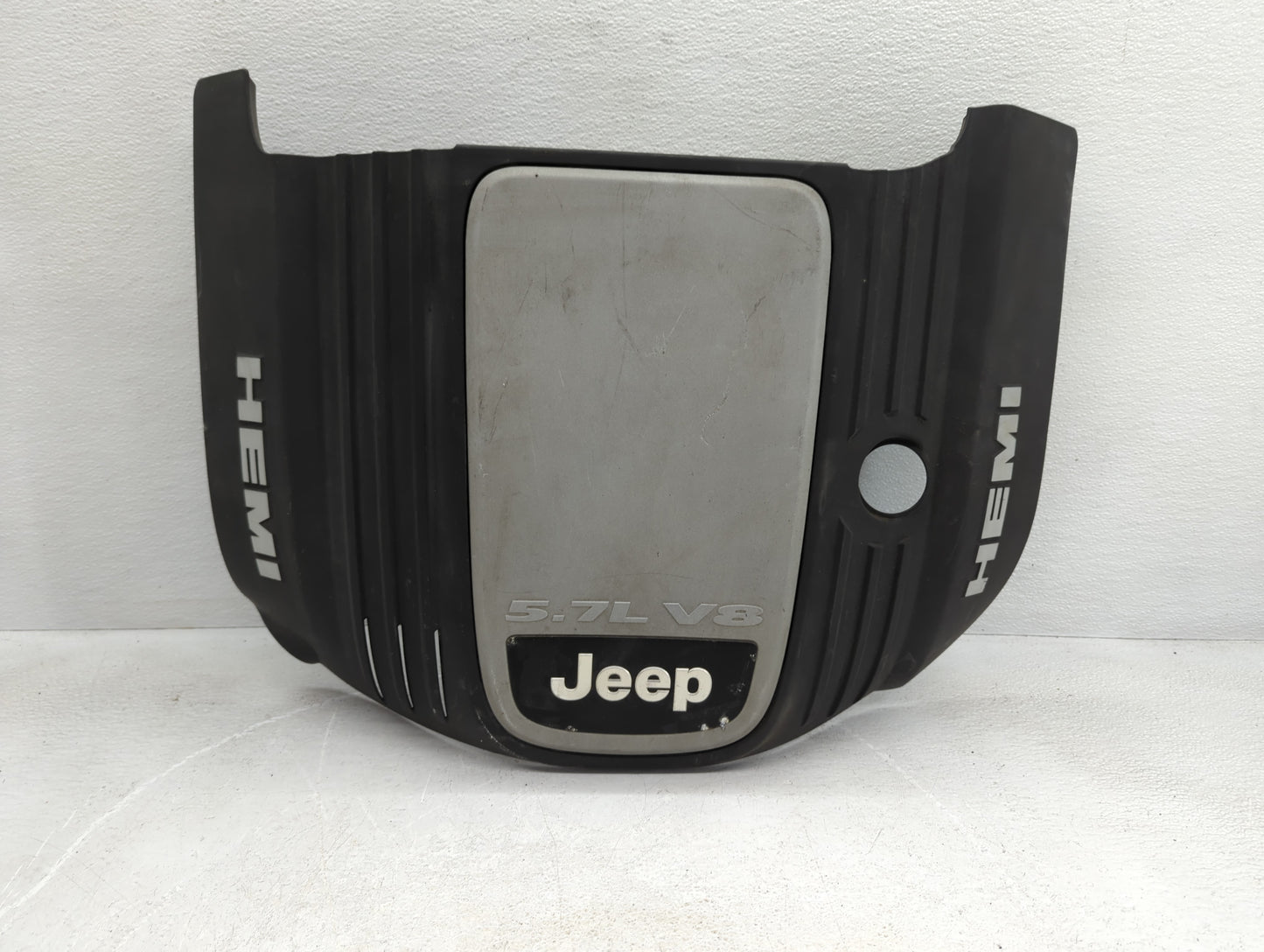 2005 Jeep Grand Cherokee Engine Cover - Oemusedautoparts1.com