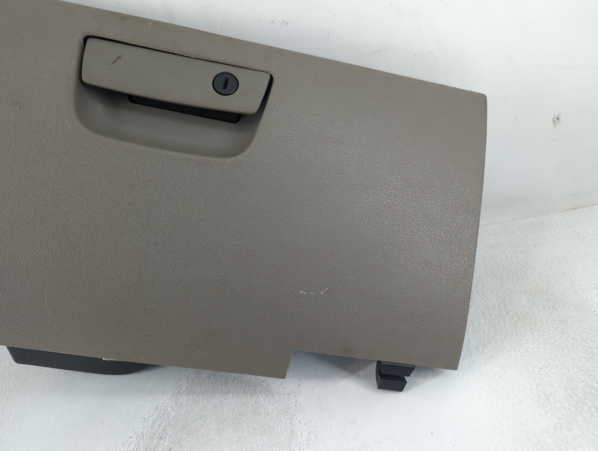 2005 Jeep Grand Cherokee Passenger Glove Box Door Storage Compartment 799755 - Oemusedautoparts1.com