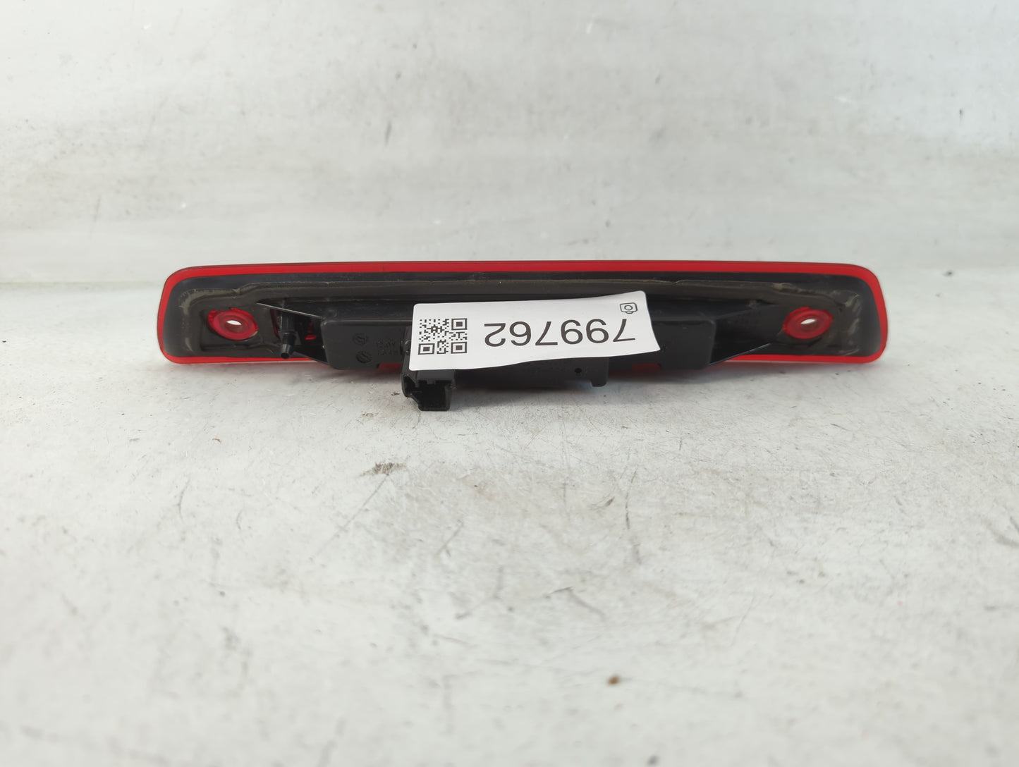2005 Jeep Grand Cherokee Third Brake Light Tail Light Fits OEM Used Auto Parts - Oemusedautoparts1.com