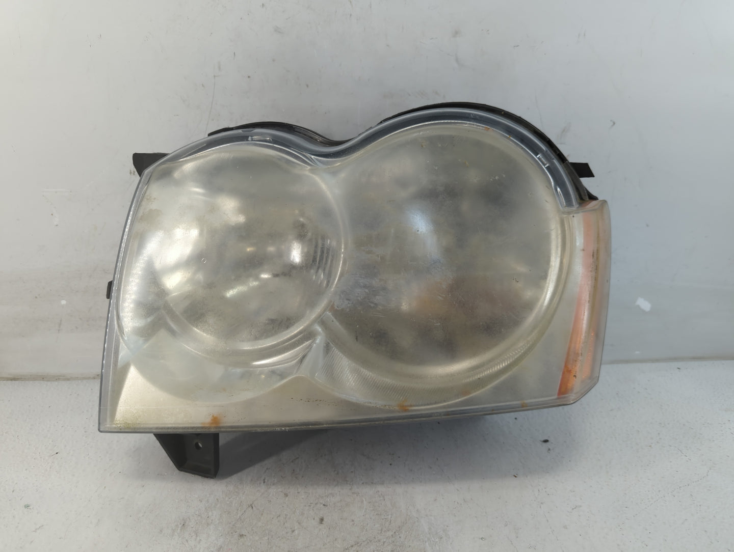 2005-2007 Jeep Grand Cherokee Driver Left Oem Head Light Headlight Lamp - Oemusedautoparts1.com