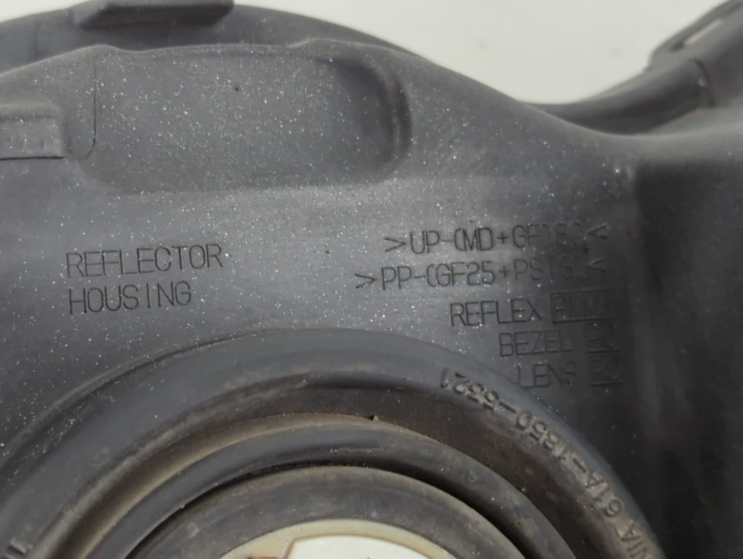 2005 Jeep Grand Cherokee Passenger Right Oem Head Light Headlight Lamp - Oemusedautoparts1.com