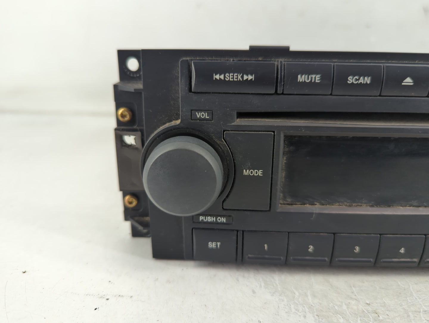 2005-2006 Jeep Grand Cherokee Radio AM FM Cd Player Receiver Replacement P/N:P05091710AG Fits Fits 2004 2005 2006 2007 OEM U