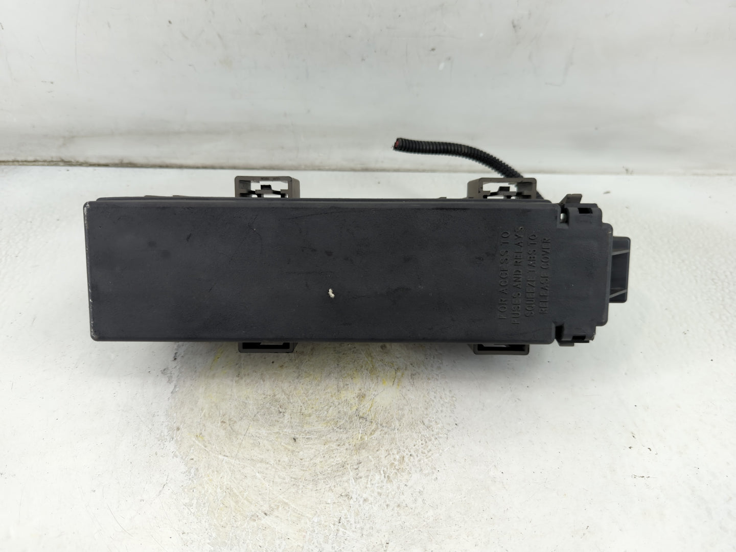2005-2005 Jeep Grand Cherokee Fusebox Fuse Box Relay Module Tipm 90218 - Oemusedautoparts1.com