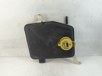 compare product 2005 Jeep Grand Cherokee Radiator Coolant Overflow Expansion Tank Bottle 800949