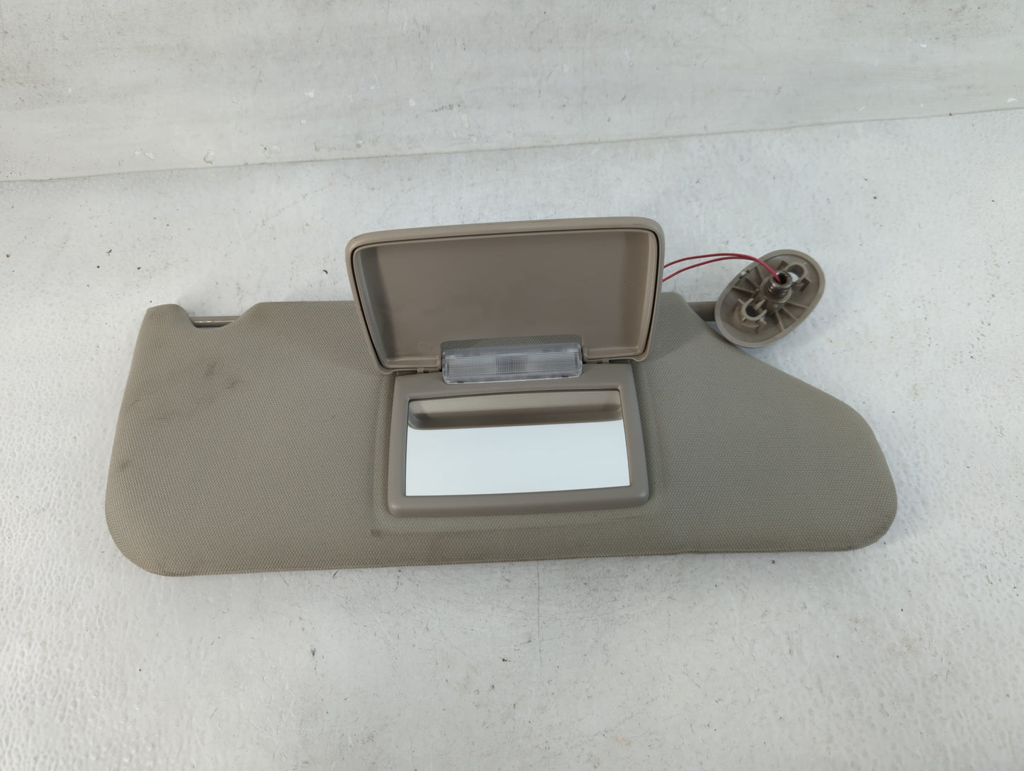 2005-2010 Jeep Grand Cherokee Sun Visor Shade Replacement Passenger Right Mirror Fits Fits 2005 2006 2007 2008 2009 2010 OEM
