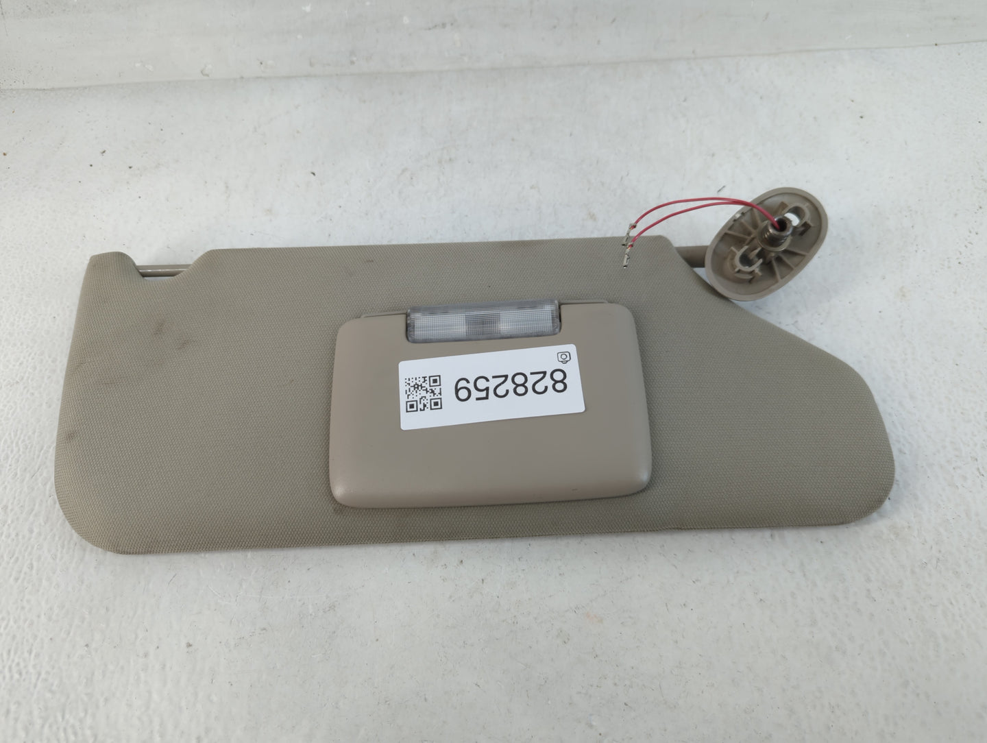 2005-2010 Jeep Grand Cherokee Sun Visor Shade Replacement Passenger Right Mirror Fits Fits 2005 2006 2007 2008 2009 2010 OEM