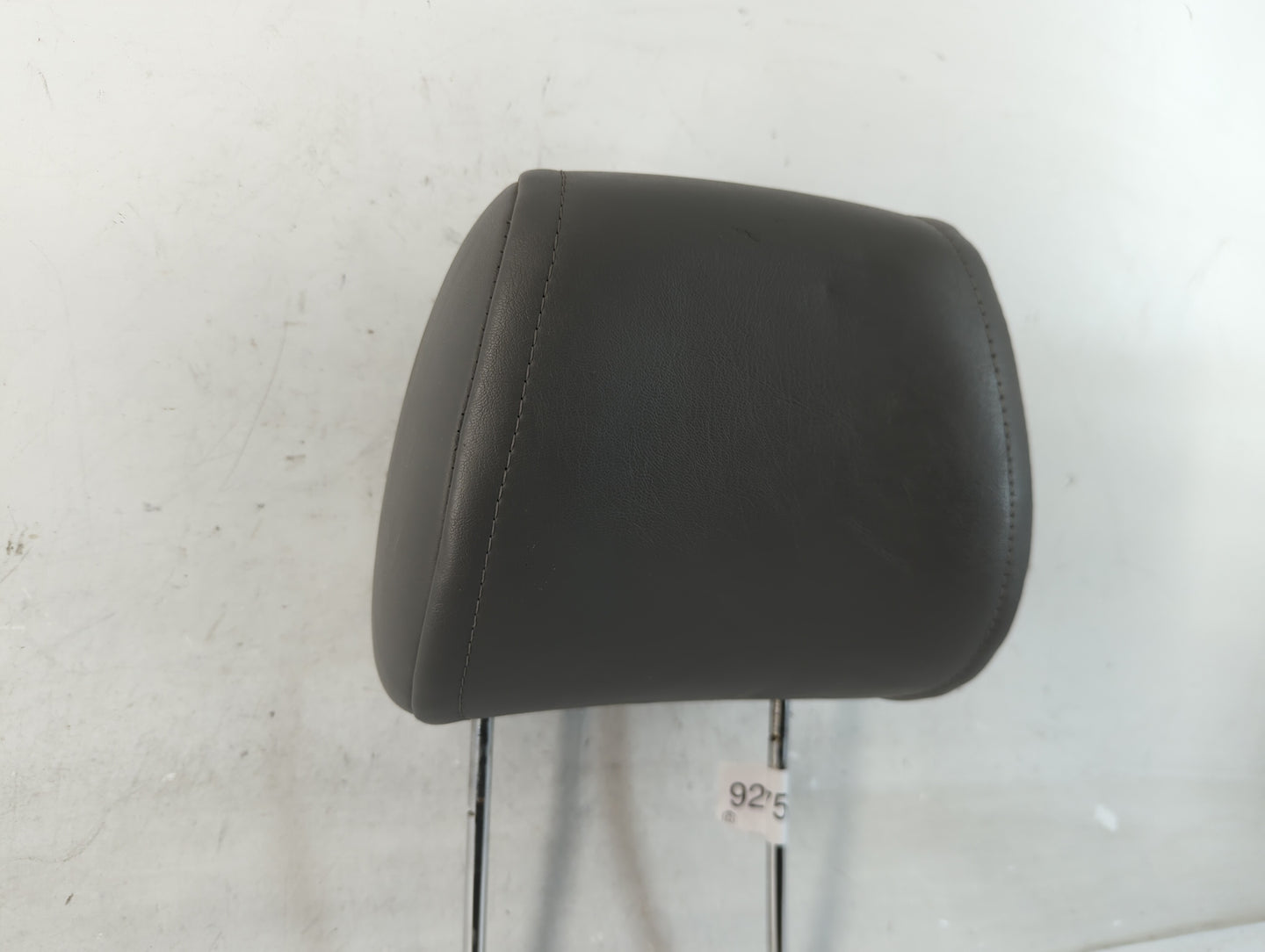 2005-2010 Jeep Grand Cherokee Headrest Head Rest Front Driver Passenger Seat Fits Fits 2005 2006 2007 2008 2009 2010 OEM Use