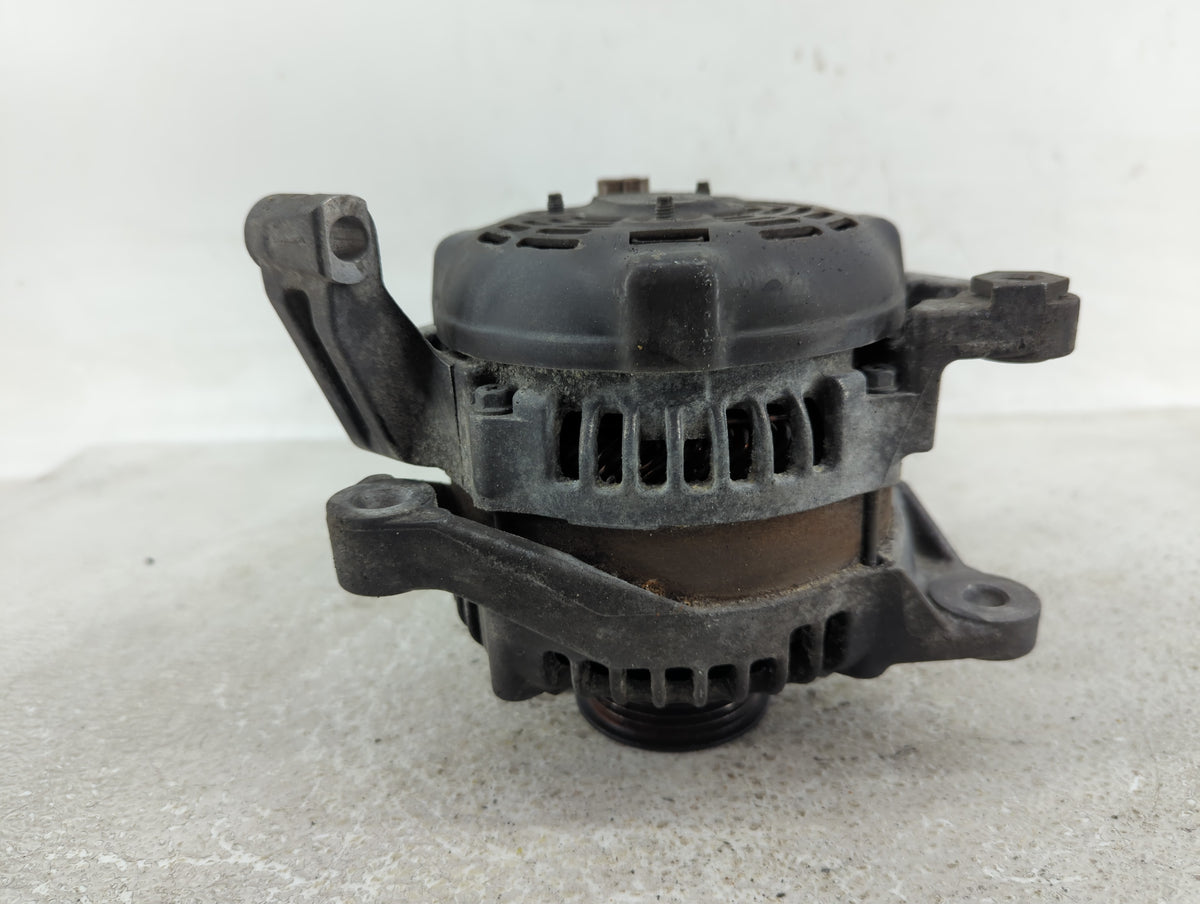 2005-2006 Jeep Grand Cherokee Alternator Replacement Generator Charging Assembly Engine OEM P/N:56029914AA Fits Fits 2005 20
